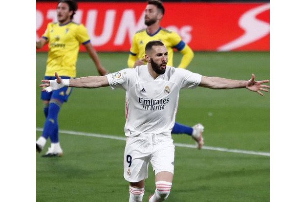 Samai Rekor Ronaldo,...