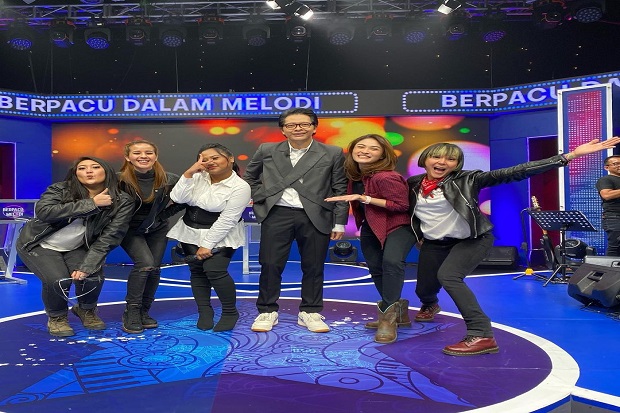 Ada Poppy Sovia dan...