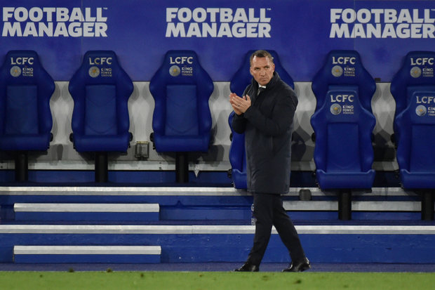Cari Penerus Mourinho,...