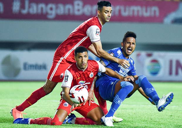 Persija Kampiun Piala...