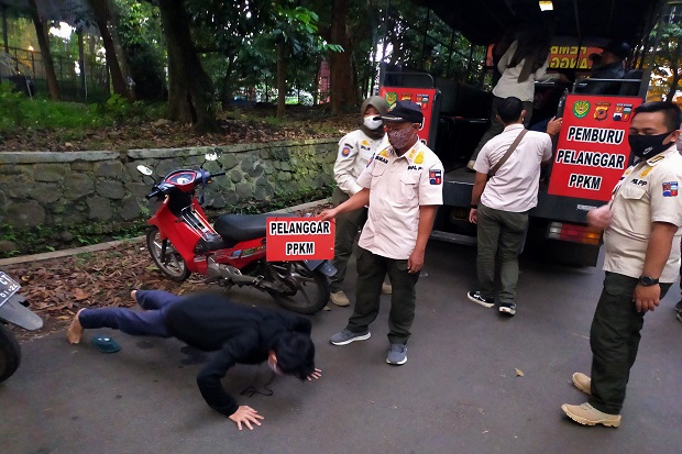 Ngabuburit Tidak Pakai...