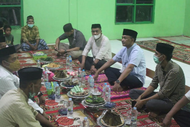 Ilham Azikin Ajak Warga...