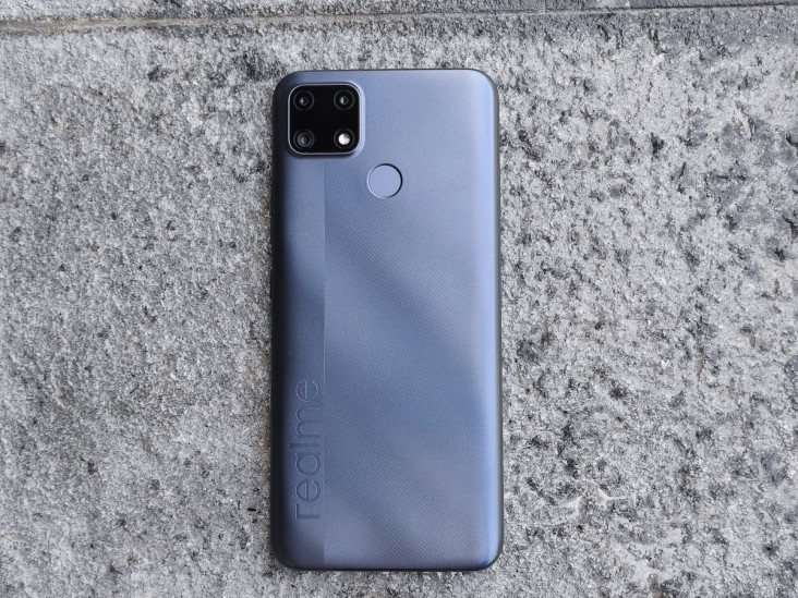 Unboxing realme C25,...