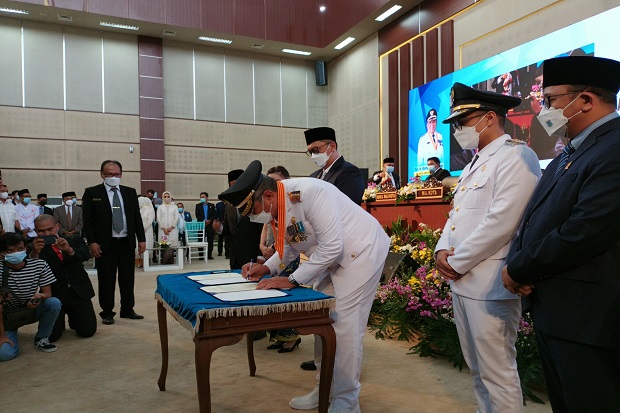 Benyamin-Pilar Resmi...
