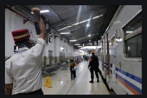 Stasiun di Bandung Tetap...