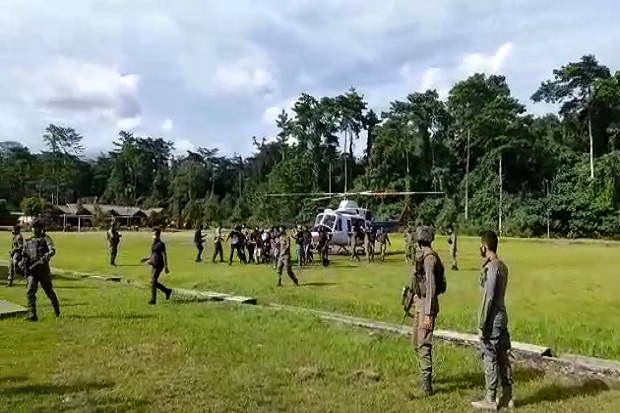 Pukul Mundur Kelompok...