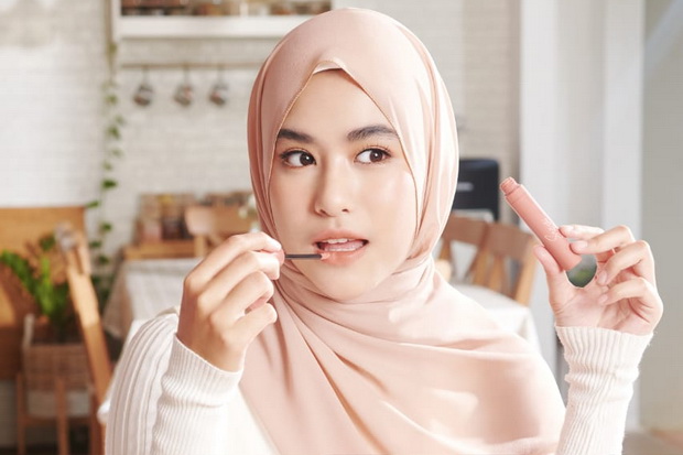 Tips Tampil Cantik Natural...