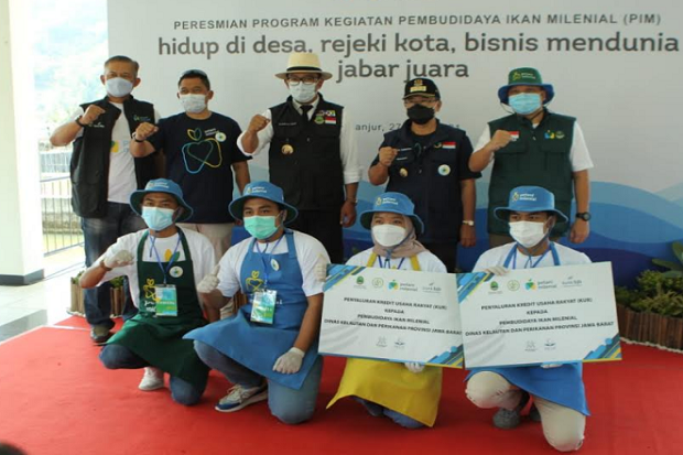 Disaksikan Ridwan Kamil,...