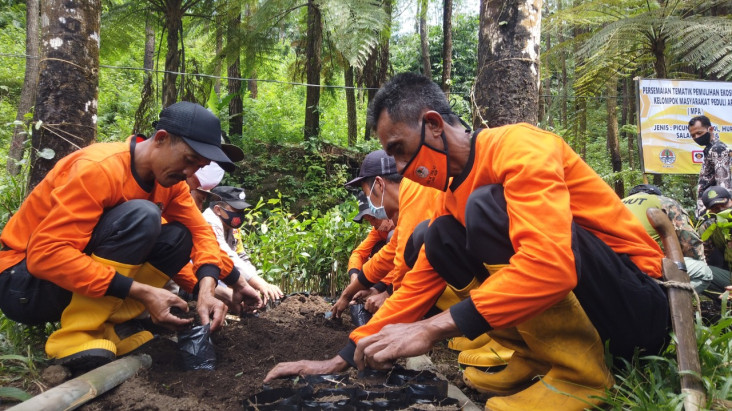 Cegah Kebakaran Hutan,...