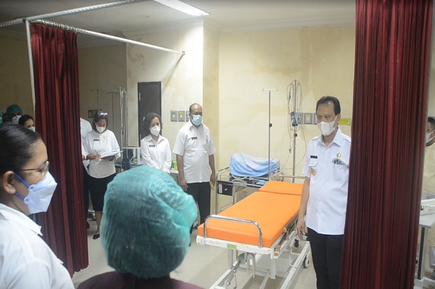 Hari Pertama Kerja,...