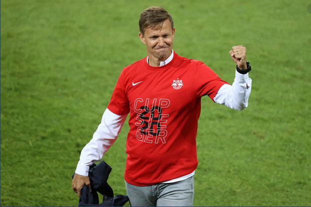 Rb Leipzig Tunjuk Jesse...