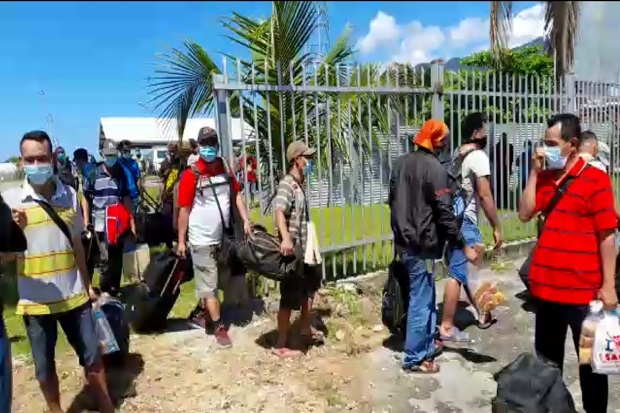 Kontrak Kerjanya Habis,...