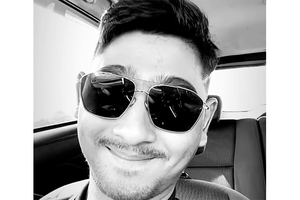 Arya Saloka Pamer Gaya...