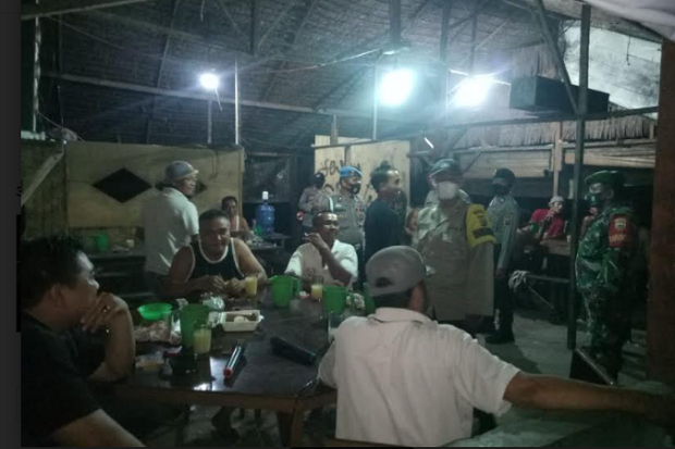 Kafe dan Warung Tuak...