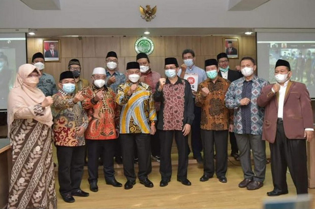 Silaturahmi ke MUI,...