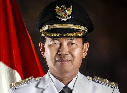 Kritik Bupati dan Sekda,...