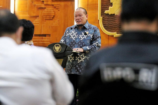 Beri Penghormatan untuk...