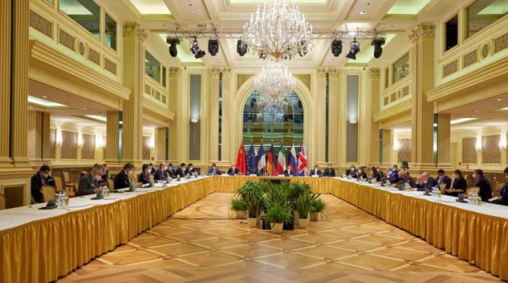 Diplomat dari Lima Negara,...
