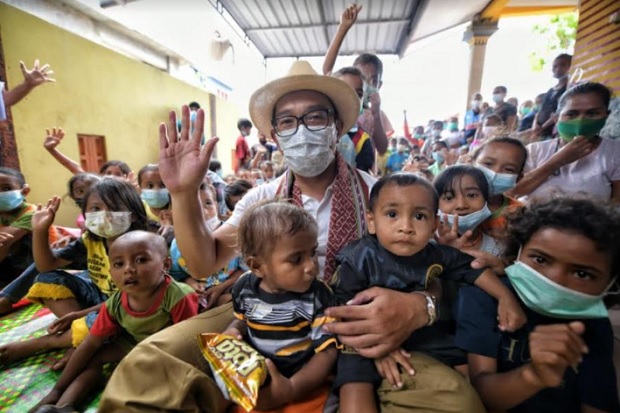 Warga Kupang Antusias...
