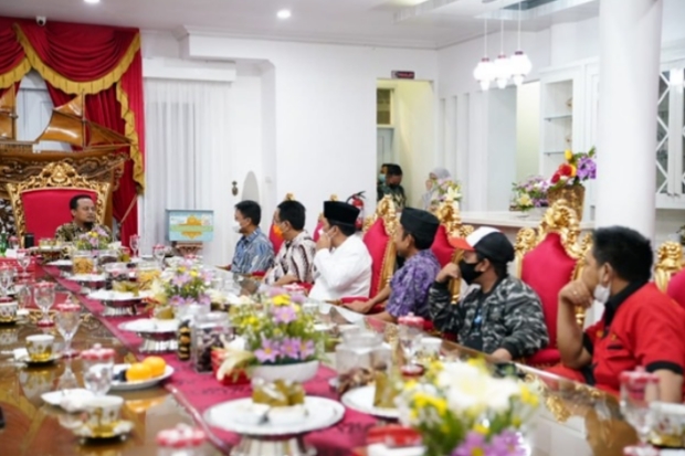Bertemu Organisasi Buruh,...