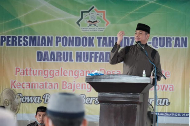 Pemkab Gowa Bantu Rp100...