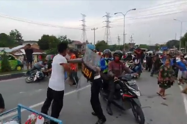 Medan Kembali Mencekam,...