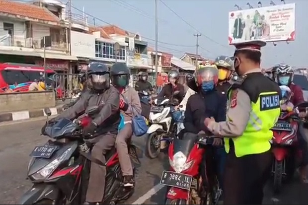 Iring-iringan Pemudik...