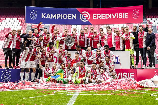 Ajax Kampiun Liga Belanda...