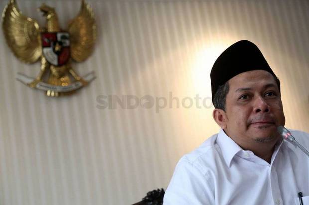 Fahri Hamzah Kritisi...