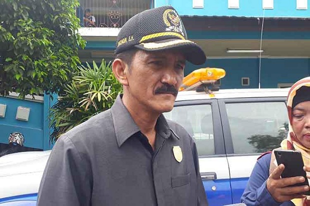 Pemkab Didesak Berikan...