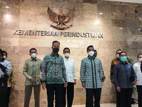 Sambangi Menperin, Anindya...