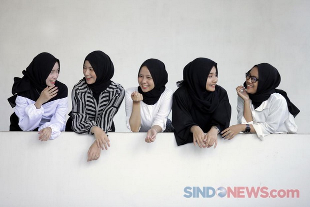 Luncurkan Nestapa, Putih...