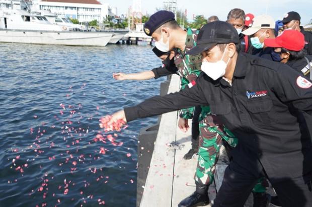 Puluhan Wartawan dan...