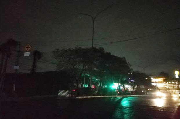 Puluhan Lampu PJU Tak...