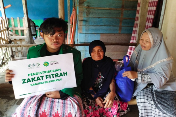 Ribuan Orang Terima...