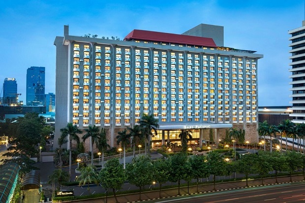 Renovasi Hotel Sari...