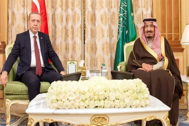 Via Telepon, Raja Arab...