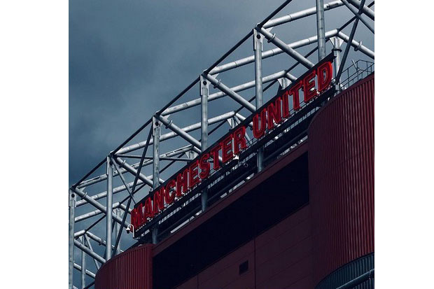 Laga Tunda Man United...