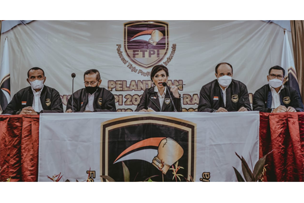 Lantik Pengurus FTPI...
