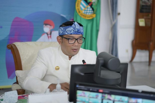Puji Aplikasi Agree,...