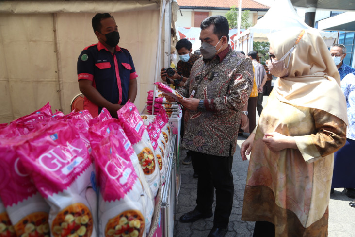 Harga Bahan Pokok Jelang...