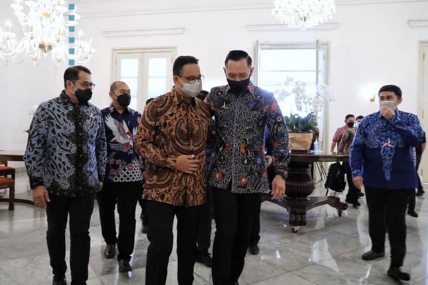 Ditemui AHY, Anies Baswedan...
