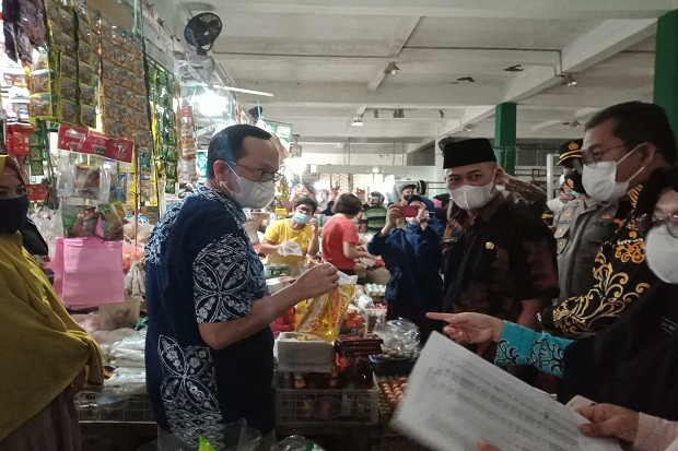 Pantau Harga Sembako...