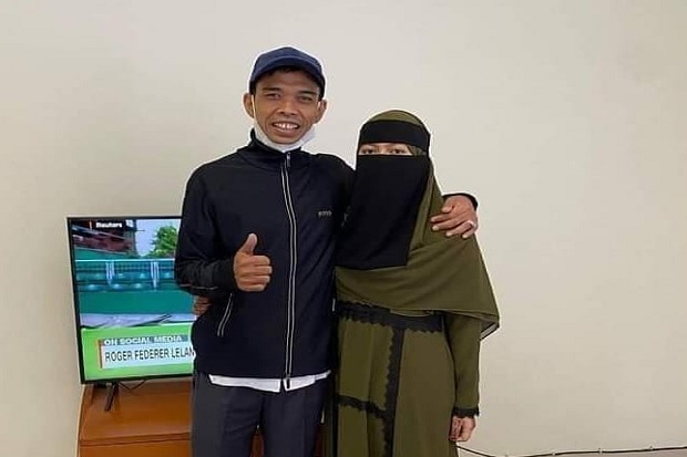 Fatimah Az Zahra Kenakan...