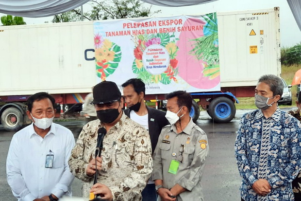 2 Menteri Lepas Ekspor...