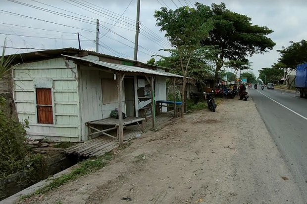 Usai Kencan di Warung...