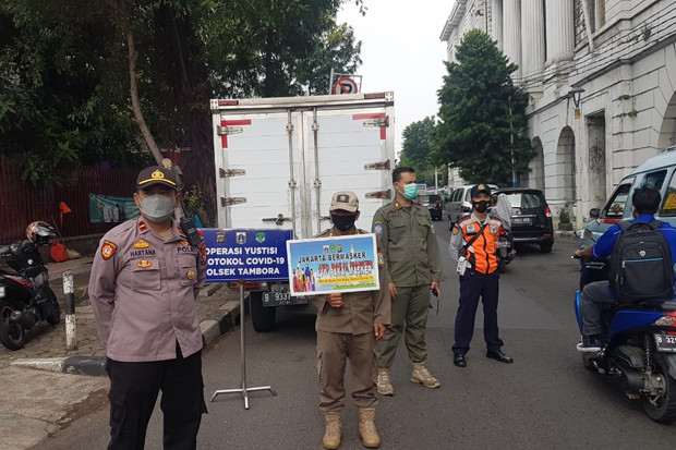 Tidak Gunakan Masker,...