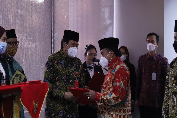 Lantik Pejabat Baru,...