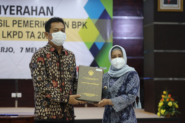 Buktikan Akuntabel,...