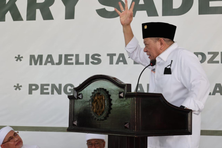 La Nyalla: Pesantren...
